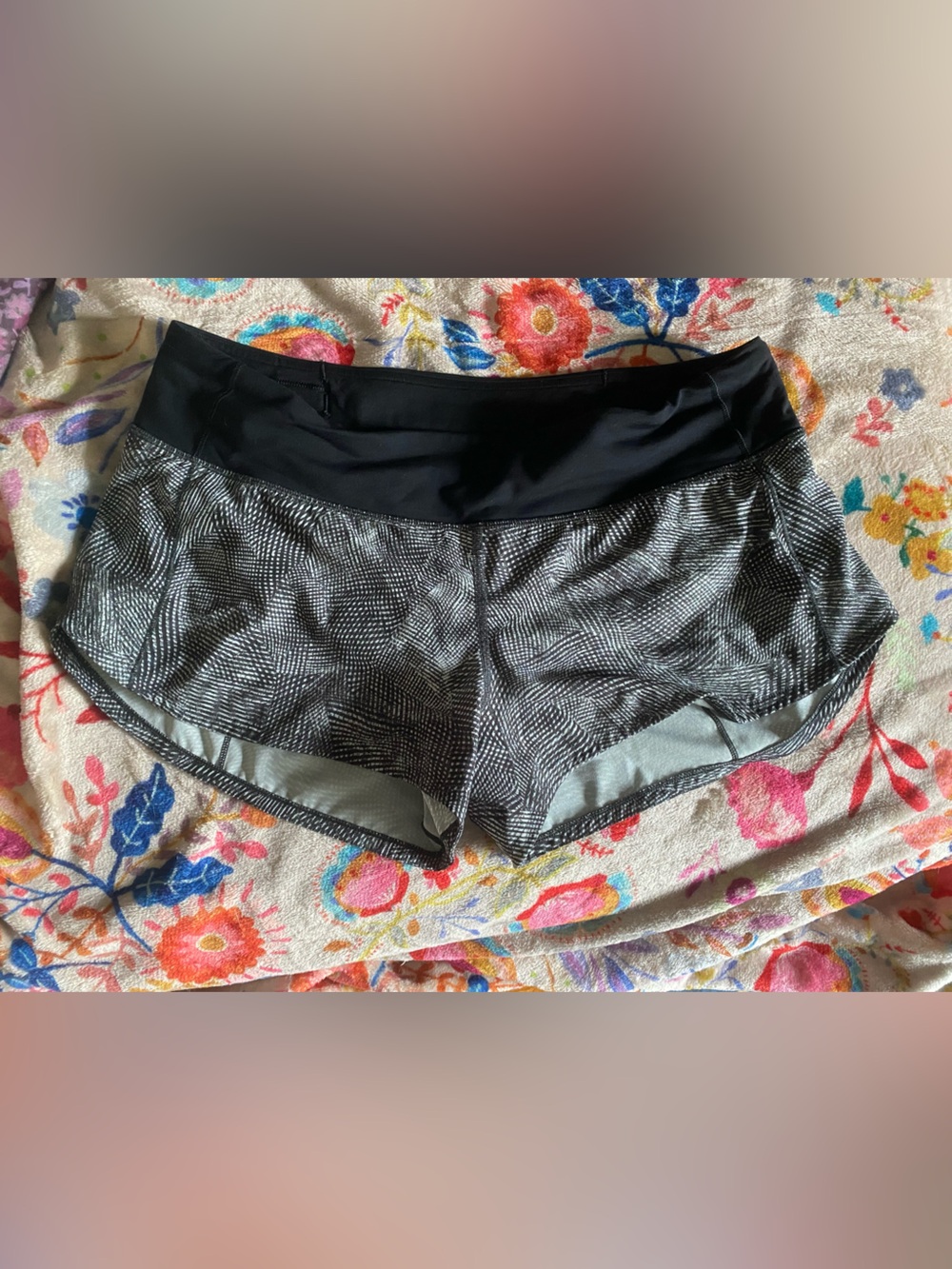 Black & White Patterned speed up short shorts 2.5 inches